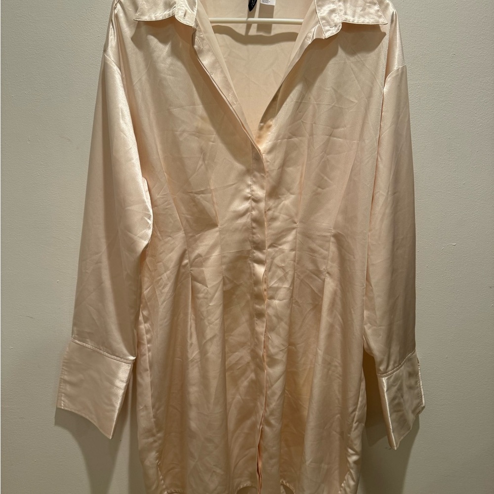 H&M Cream Long Sleeve Dress